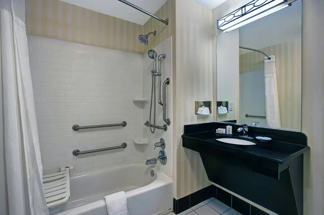 غرفة بسرير كينج، Fairfield Inn Suites Carlsbad 6/10