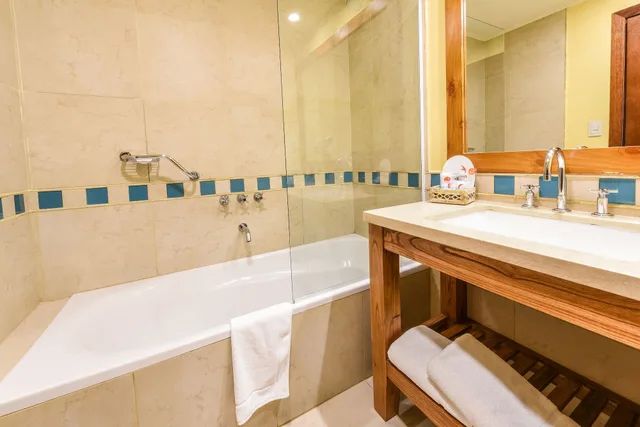 Superior, Triple, 3 Beds, Mirador del Lago Hotel 8/9