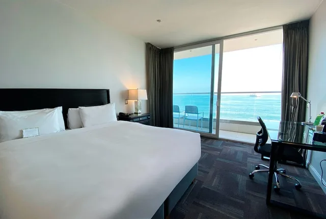Junior Suite, King Bed, Ocean Front، Wyndham Garden Antofagasta Pettra 2/9