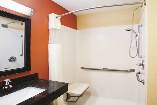 غرفة بسريرين كوين، La Quinta Inn and Suites by Wyndham Florence 8/9