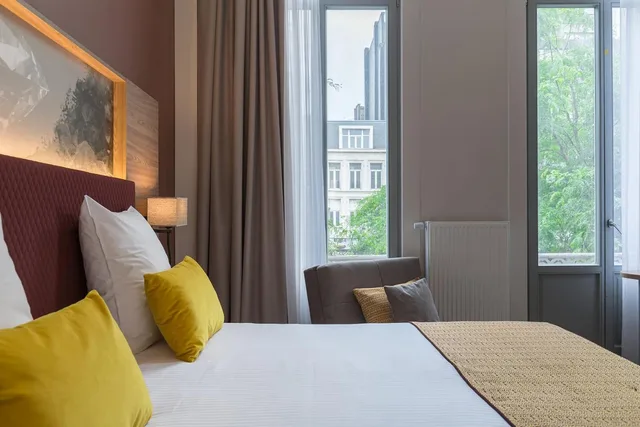 غرفة ديلوكس بسرير كينج، Leonardo Hotel Antwerp 5/8