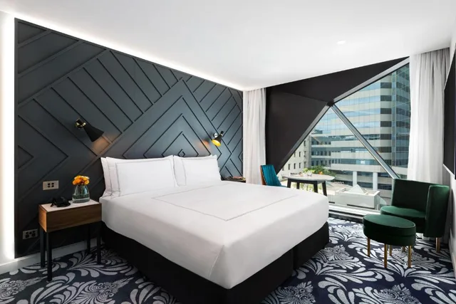 Family, 2 Bathrooms، West Hotel Sydney Curio Collection By Hilton 2/3