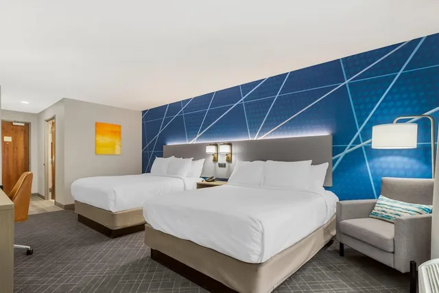 غرفة قياسية بسريرين كوين في الطابق الأرضي، Comfort Inn & Suites Watervliet 3/7