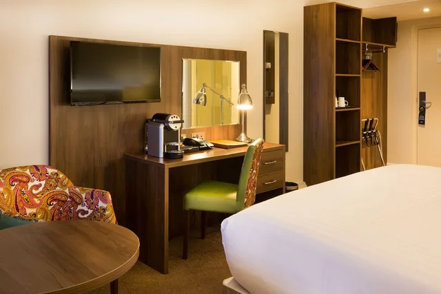 Room, King Bed, Nox Hotel Galway 3/6
