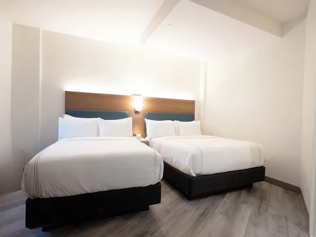 Premium, Queen Bed, Even Hotels Long Island City New York 6/10
