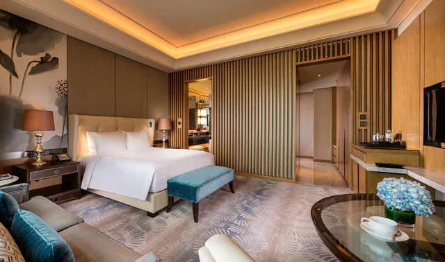 غرفة بسرير كينج لذوي الإعاقة، Hilton Urumqi 5/5