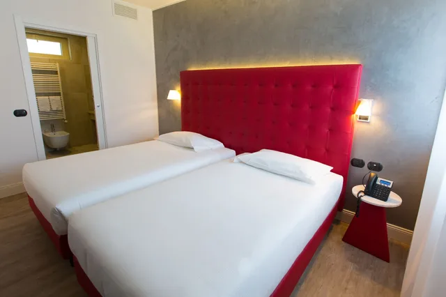 جناح بسريرين كوين بإطلالة على البحيرة مع أريكة، Al Campanile Aparthotel Suite 2/7