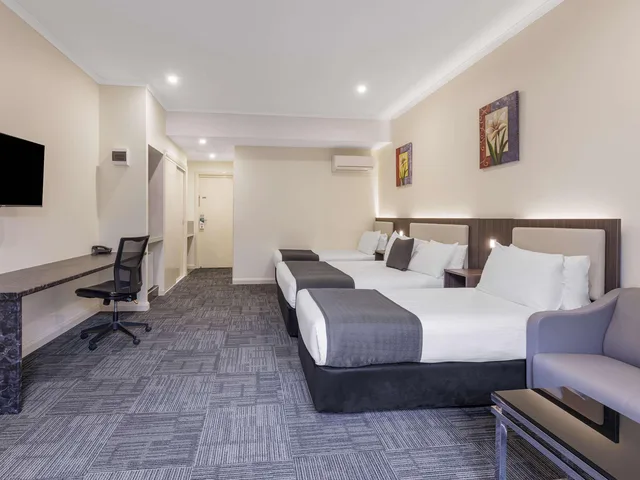 جناح بسرير كوين وسريرين منفصلين، Quality Hotel Melbourne Airport 2/3