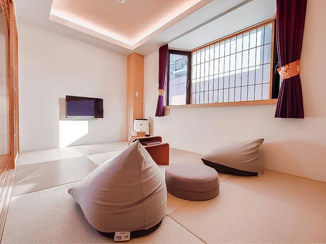 غرفة سوبيريور بسريرين منفصلين وفرشتي فوتون بحوض استحمام، Hotel Imagine Kyoto 9/10