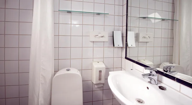 جناح جونيور بسرير كينج، Home Hotel Savoy 5/6