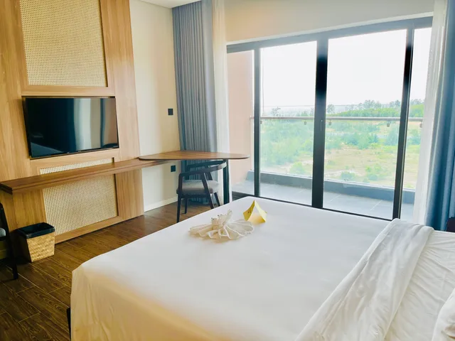 غرفة ديلوكس مزدوجة بسريرين منفصلين بإطلالة على الجبل، Sonaga Beach Resort & Villas Phu Quoc 1/5