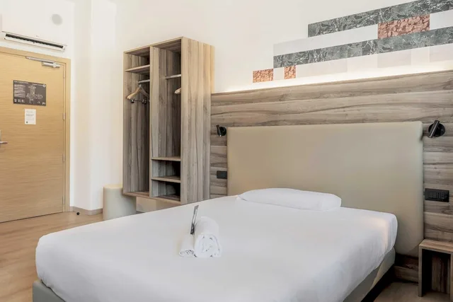 غرفة قياسية مفردة، B&B HOTEL Prato City Center 4/8