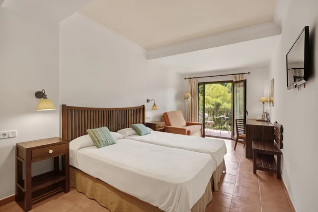 غرفة سوبيريور بشرفة مفردة بسريرين منفصلين، ES PORT HOTEL 2/4