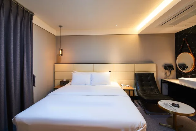 غرفة بريميوم بسرير مزدوج، West In Hotel 1/10