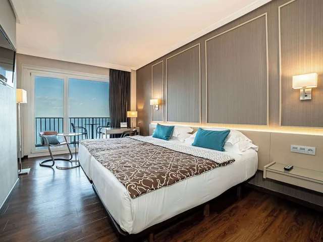 غرفة قياسية بسرير مزدوج بإطلالة على الجبل، Mercure San Sebastian Monte Igueldo 4/10