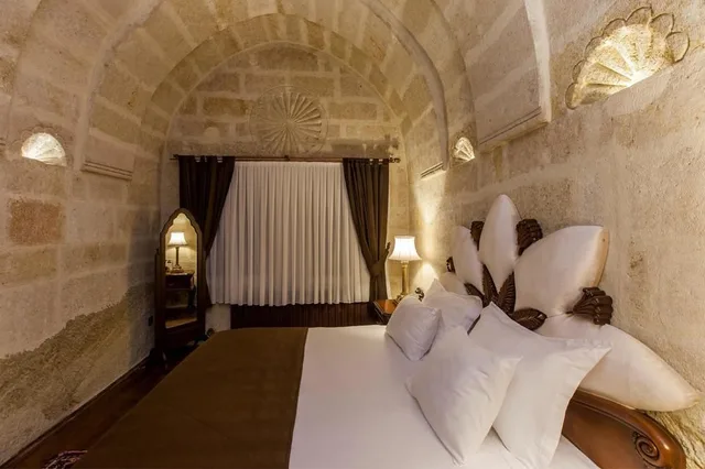 جناح، Utopia Cave Cappadocia 1/6