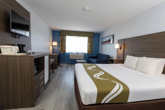 Room, 2 Queen Beds, Quality Inn & Suites Tulare CA 1/7