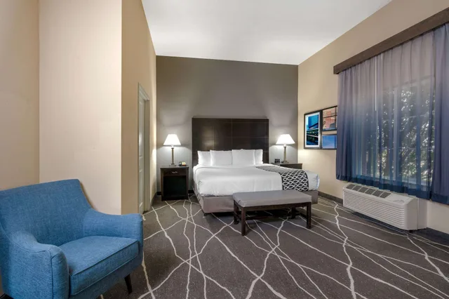 جناح ديلوكس بسرير كينج لذوي الإعاقة، La Quinta Inn & Suites by Wyndham Houston Energy Corridor 2/3