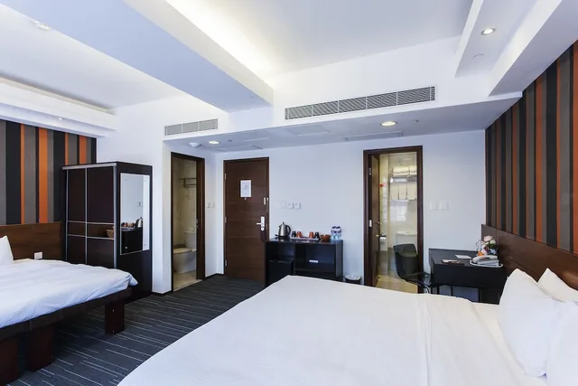 Premium, Suite, 2 King Beds, Le Prabelle 3/4