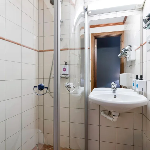 غرفة اقتصادية مفردة، Quality Hotel Grand Royal 4/4