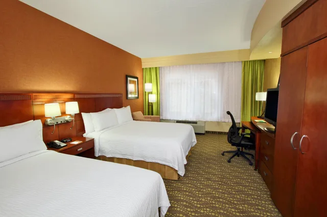 غرفة بسريرين كوين مع أريكة، Courtyard St. George 4/4