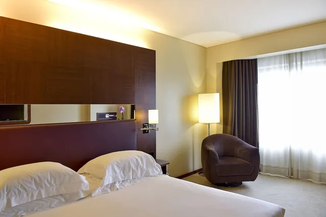 غرفة تنفيذية بسريرين منفصلين في طابق مرتفع، Porto Palacio Hotel By The Editory 9/10