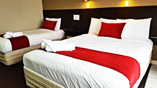 Premium, 1 Queen and 1 Single Bed, Auckland Airport Kiwi Hotel 1/9