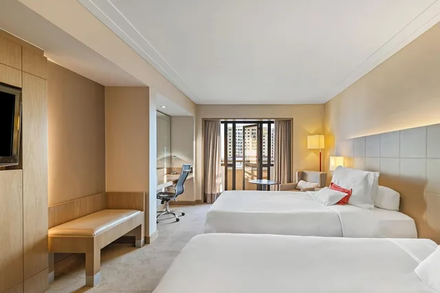 غرفة كلاسيكية بسريرين منفصلين بشرفة مع دخول صالة النادي للمدخنين لذوي الإعاقة، Intercontinental Sao Paulo 1/10