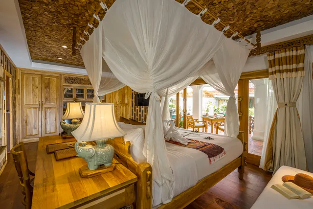 Villa Pool Access.، Santhiya Koh Chang Resort 1/2