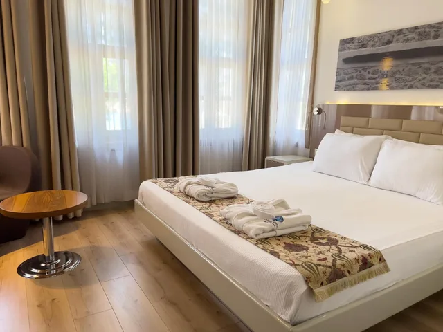 Standard, Double Bed, Lateral Side Sea View, Puding Hotel 5/10