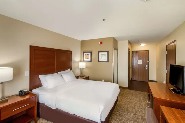 غرفة قياسية بسرير كوين، Comfort Inn Lehi - Thanksgiving Point Area 2/3