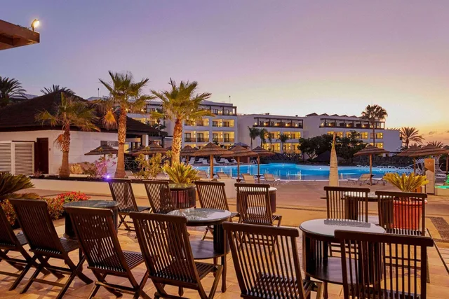 غرفة بإطلالة على البحر مفردة بسرير كينج، Secrets Lanzarote Resort and Spa - Adults Only 2/4