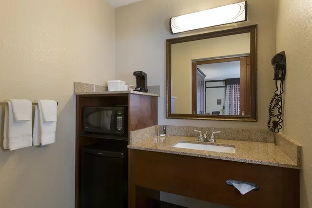 Deluxe Double room with 2 Double Beds، Rosen Inn At Pointe Orlando 6/6