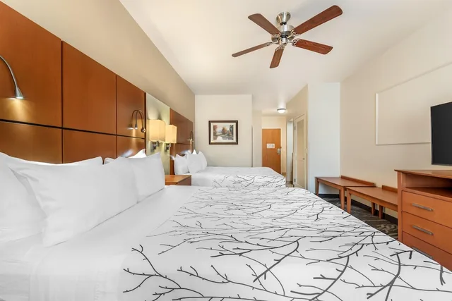 غرفة قياسية بسريرين كوين لذوي الإعاقة، Best Western Plus Silver Saddle Inn 2/10
