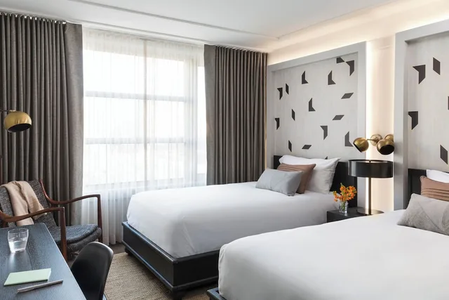غرفة كلاسيكية بسريرين مزدوجين لذوي الإعاقة، The Tillary Hotel Brooklyn 2/3