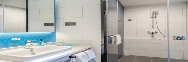 جناح بسرير كينج بغرفة نوم واحدة بمنطقة جلوس، Holiday Inn Express Hengyang High-Tech Zone 2/2