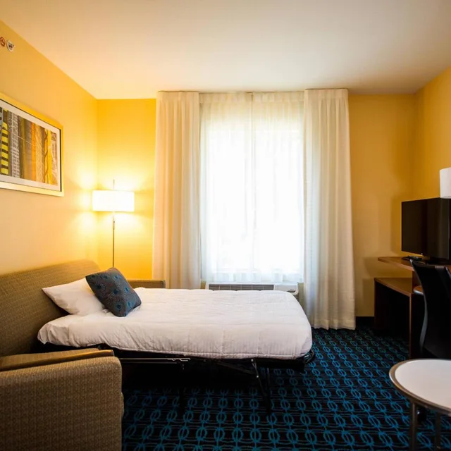 جناح بسرير كينج، Fairfield Inn Suites Cambridge 5/9