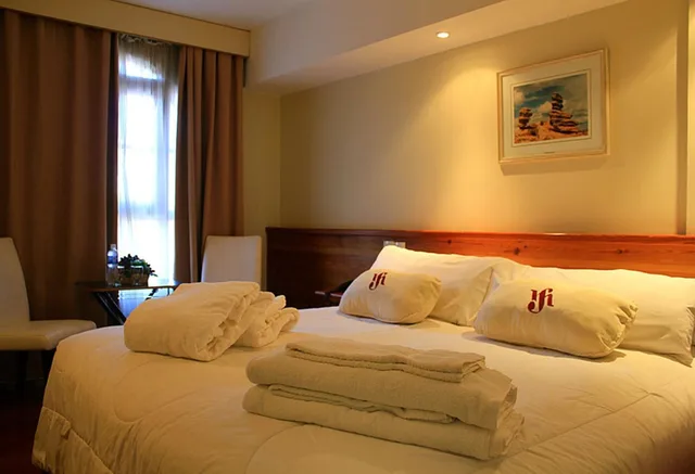 غرفة ثلاثية بثلاثة أسرّة، San Martin Hotel and Spa 1/7