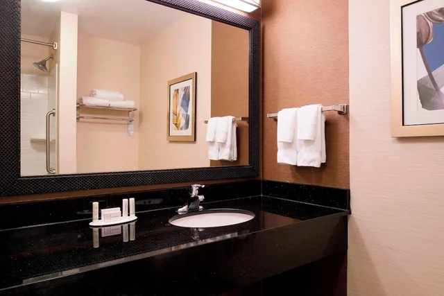 جناح بسرير كينج مع أريكة، Fairfield Inn Suites By Marriott New Buffalo 9/10