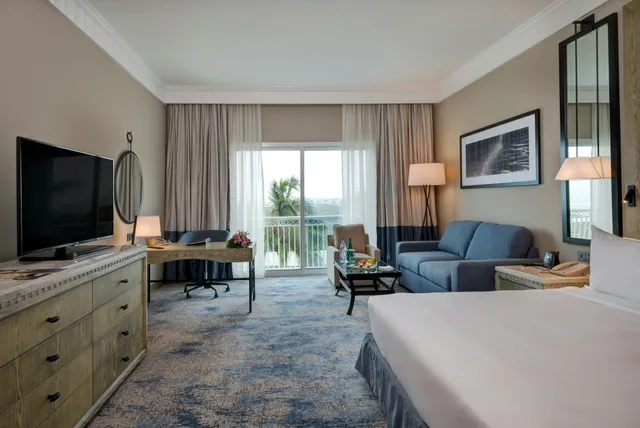 غرفة سوبيريور بسرير كينج، Hilton Salalah Resort 3/7