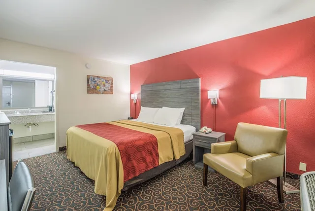 غرفة بسرير كينج، Econo Lodge Thomasville 2/10