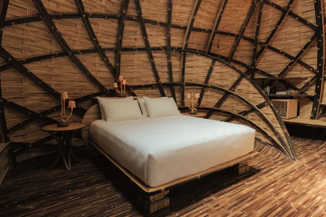 King Bed, Bambu Indah Resort 1/2