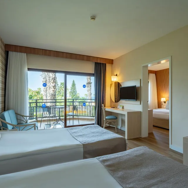 غرفة عائلية، Justiniano Park Conti 5/10