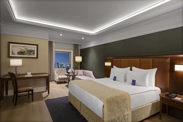 Superior, Suite, King Bed, Rotta Hotel Istanbul 3/4