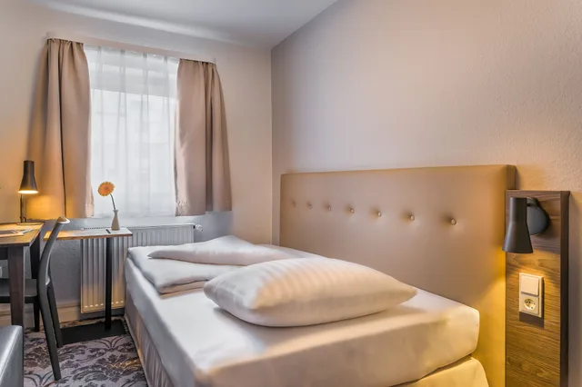 غرفة أساسية مفردة، Signature Hotel Astoria Hamburg 5/8