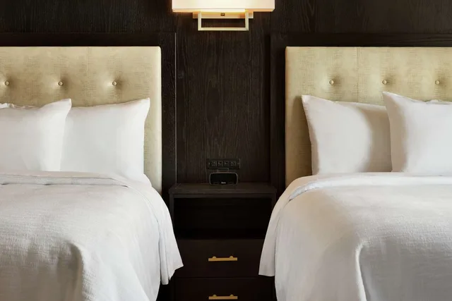 Deluxe, Suite, 2 Queen Beds, Embassy Suites by Hilton Syracuse Destiny USA 1/2