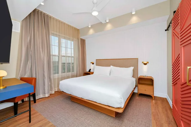 2 Bedrooms, Suite, 1 King and 2 Queen Beds, Embassy Suites By Hilton Orlando Sunset Walk 7/13
