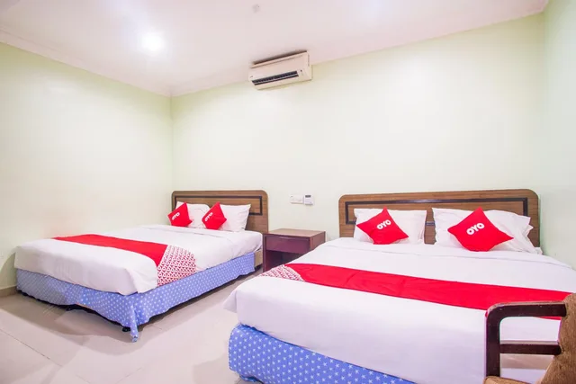 جناح عائلي، Hotel O Casavilla Hotel 4/10
