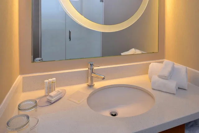 استوديو بسرير كوين مع أريكة لذوي الإعاقة، SpringHill Suites by Marriott Durham Chapel Hill 8/10
