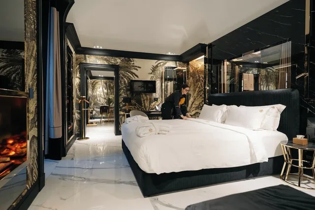جناح فاخر بسرير كينج، Bra Hotel 1/5